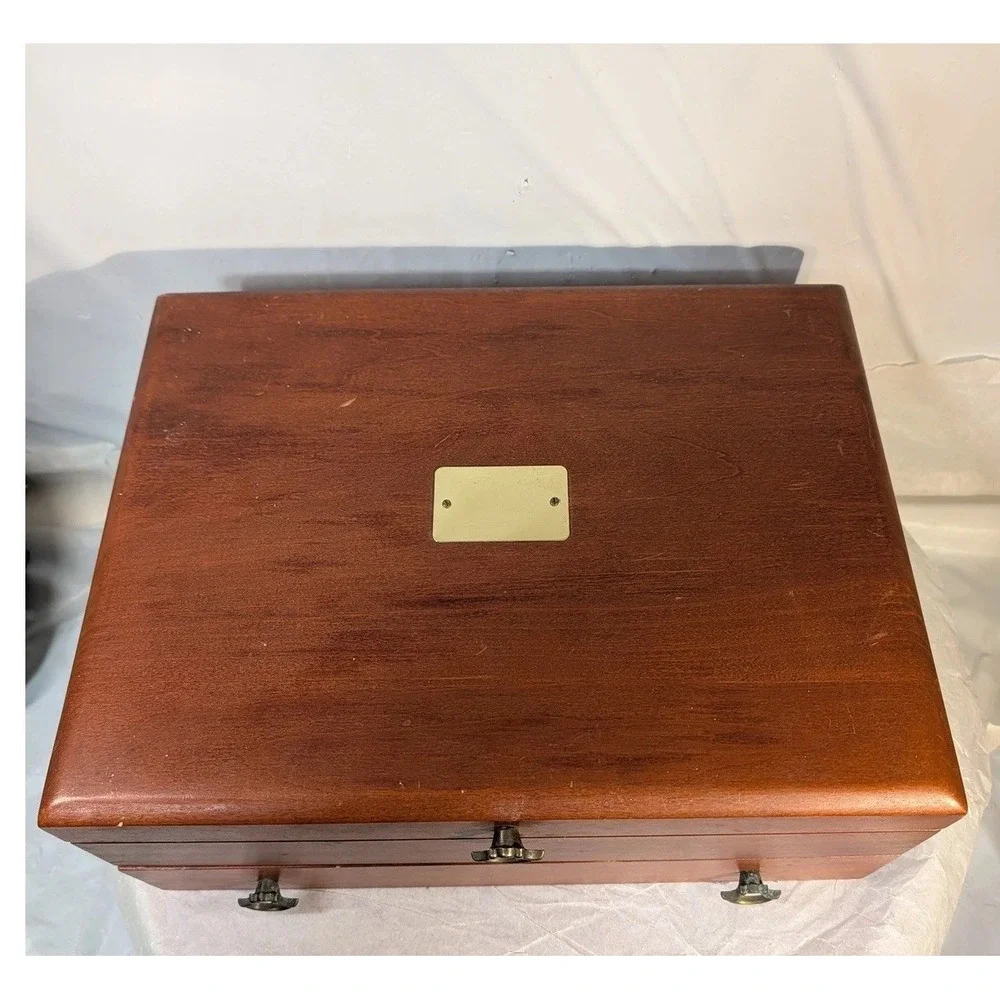 Vintage Eureka Mfg Co Wooden Cutlery Silverware Chest‎ Box Organizer Made in USA